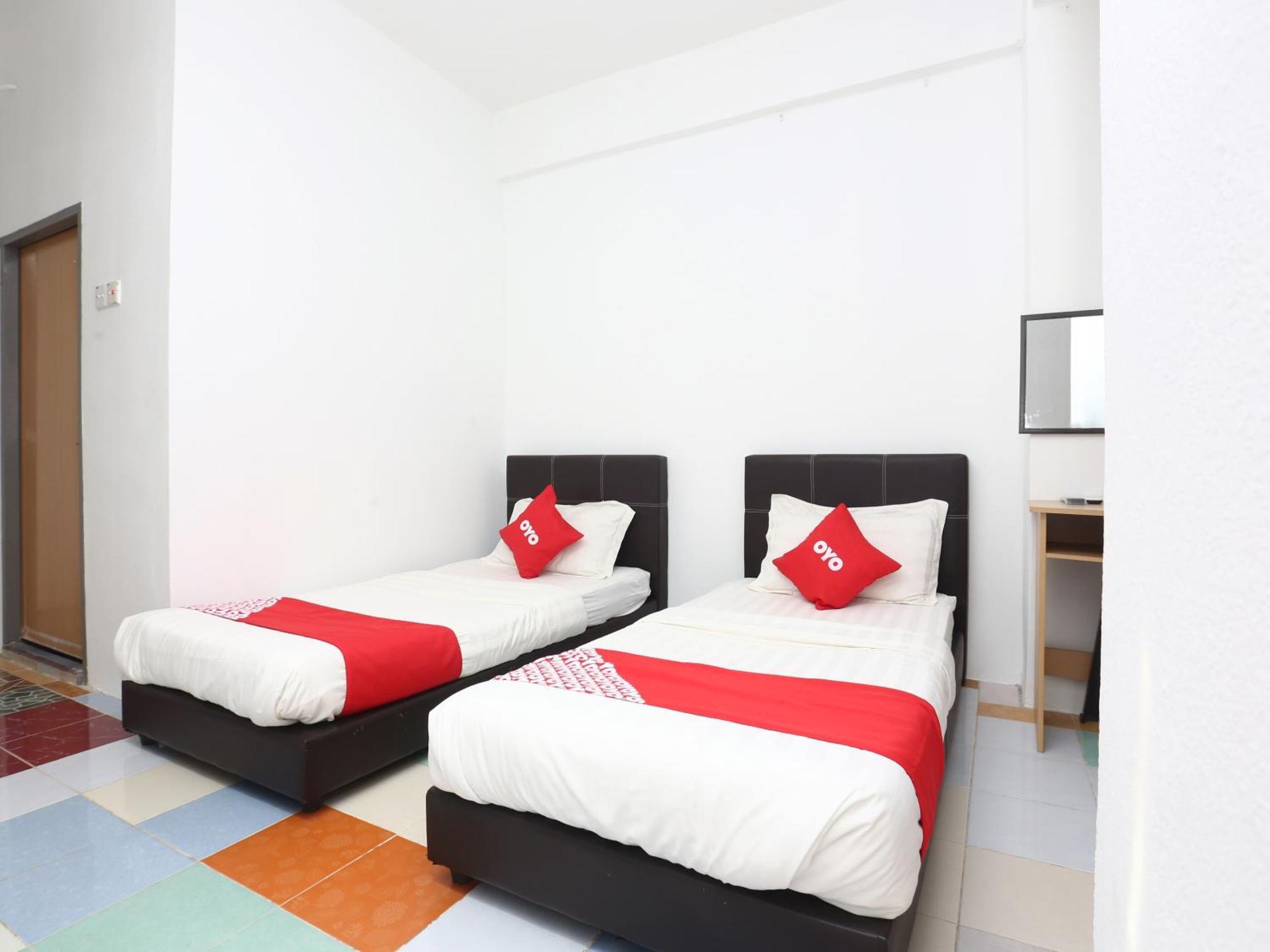 Kb Rest Inn-Family Triple Kota Bharu Ngoại thất bức ảnh
